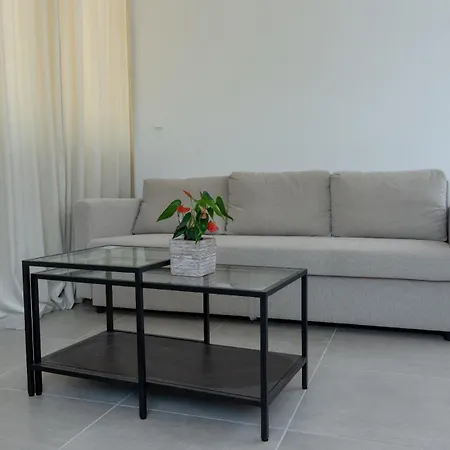 Mit Terrasse In Kastel Kabelovac Apartmán